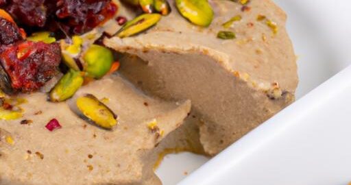 Kuřecí paštika s brusinkami a pistáciemi