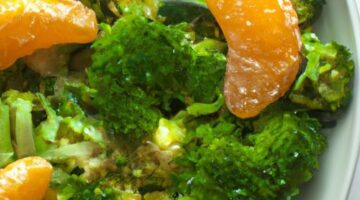 Brokolicový salát s mandarinkami