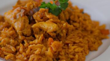 Bahčmal s rýží a kuřecím masem