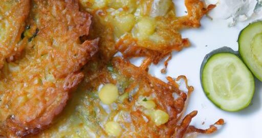 Bramboráky s kyselým okurkem