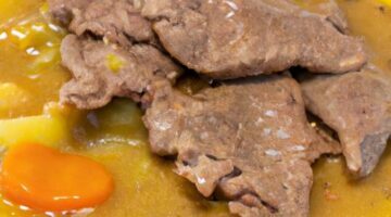 Hovězí s karotkovo-hřebíčkovou omáčkou