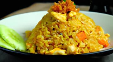 Indonéské nasi goreng s kuřecím masem