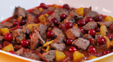 Telecí ragú s brusinkami