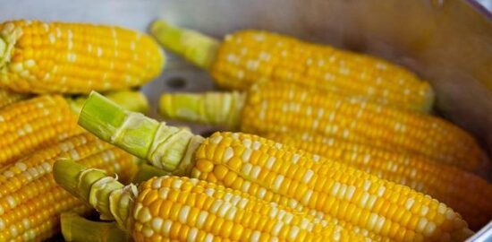 Kukuřičné placičky s jogurtem