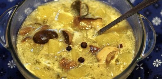 Kulajda s vejci a uzeninou