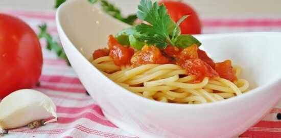 Rajčatová bramborová polévka