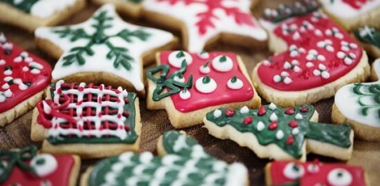 Medové cukroví s mandlemi a skořicí