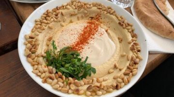 Humus s tahini a olejem