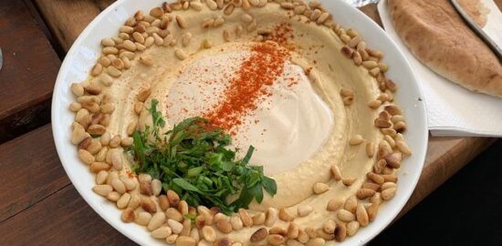 Humus s tahini a olejem