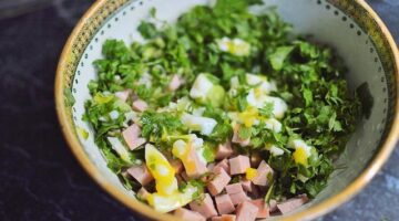 Gado gado salad s arašídovou omáčkou