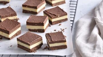 Sladký banánový chutney s mangem