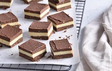 Sladký banánový chutney s mangem