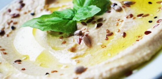 Hummus tahini plněná paprika