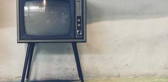 Klasický hummus s olivovým olejem