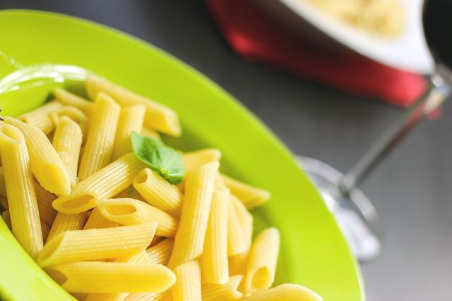 Penne alla carbonara Sledujte video