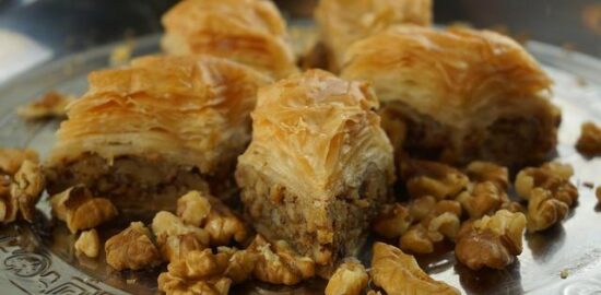 Baklava s vlašskými ořechy a medem