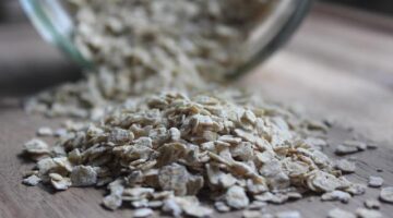 Ovesné kaši s ovocem