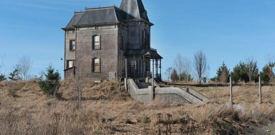 Batátový hummus s česnekem a tahini