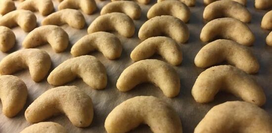 Pařížské rohlíčky s mandlovou náplní