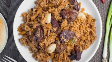 Ryžový pilaf s masem a paprikou