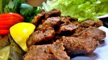 Masové kufta kuličky v rajčatové omáčce