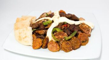 Arepas s dušeným masem