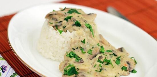 Houbový zapečený květák sýrem