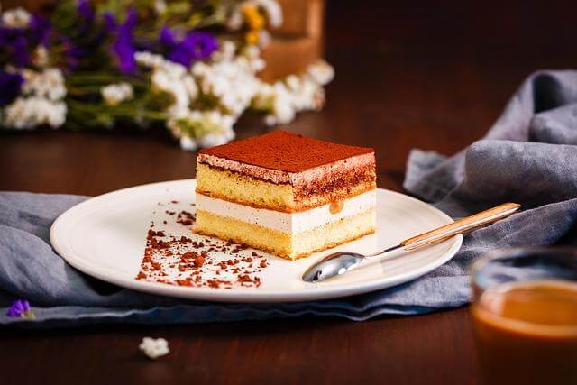 Tiramisu s jahodami a mascarpone