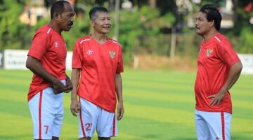 Indonéský kuřecí rendang curry