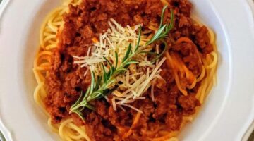 Ragu bolognese s domácími těstovinami