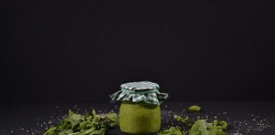 Pesto těstoviny s mozzarellou