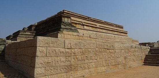 Ghormeh sabzi hovězího masa