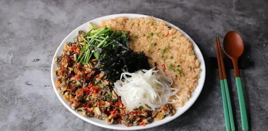 Bibimbap – korejská smažená rýže