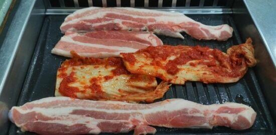 Samgyeopsal – vepřové karbanátky s kimchi