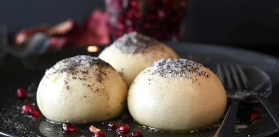 Houskový knedlík s vepřovým knedlo zelo