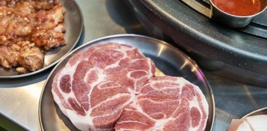 Pečená krkovička s jablčným čatní