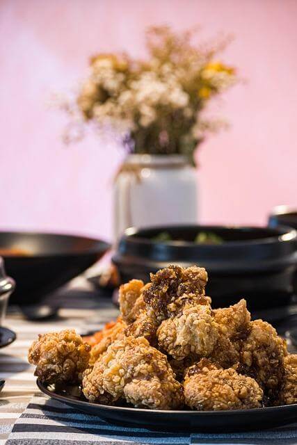 Smažený seitan s bramborami