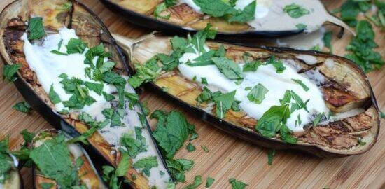 Tahini dýňová polévka s koriandrem