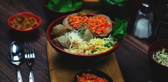 Masové kuličky s rýží a fazolemi