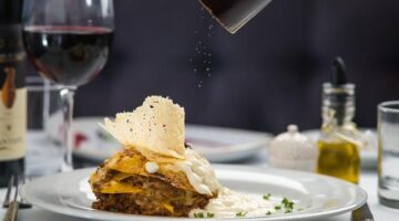 Lasagne bolognese v italském stylu