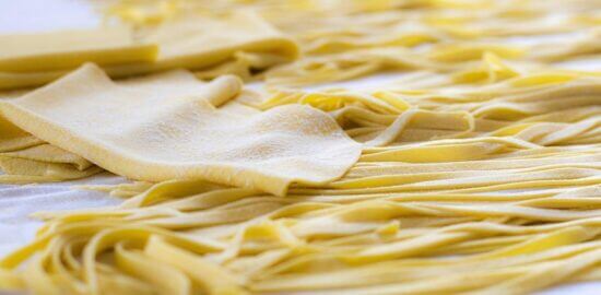 Tagliatelle al pesto genovese