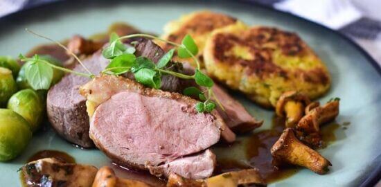 Pečená kachna s jablkovým zelím