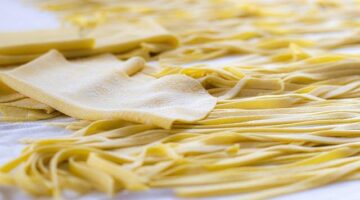 Tagliatelle s čerstvými houbami