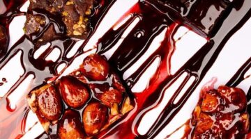 Karamelizovaná kachna s červeným zelím