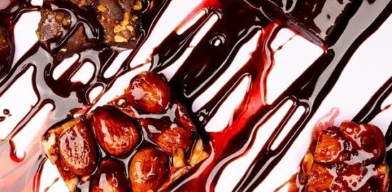 Karamelizovaná kachna s červeným zelím