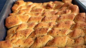 Kořeněný fazolový guláš s rýží