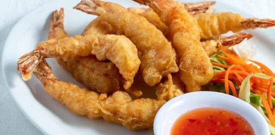Tempura z krevetek s dipem