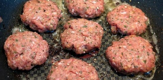 Masový pánev s kukuřicí