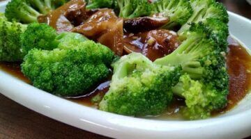 Brokolicová polévka s fazolkami