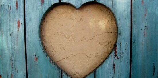 Smetanová sýrová omáčka s bylinkami